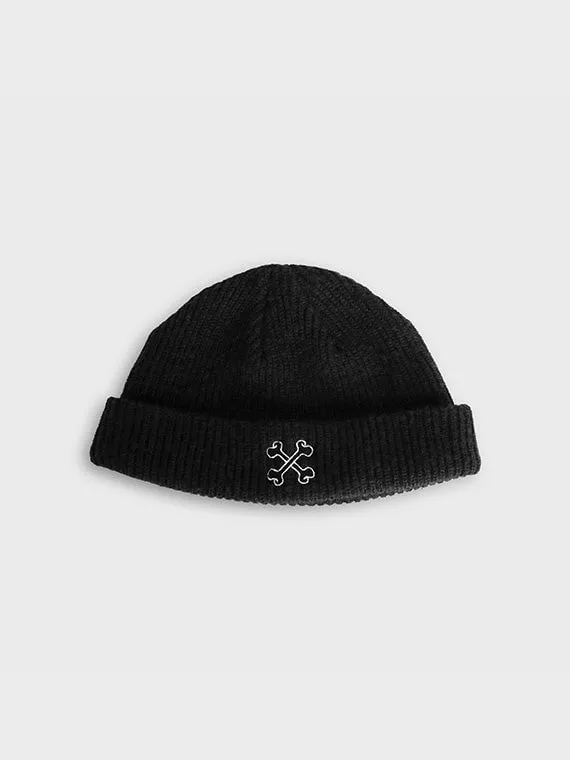 BILLY BONES CLUB CROSS BONES LOGO BEANIE - BLACK