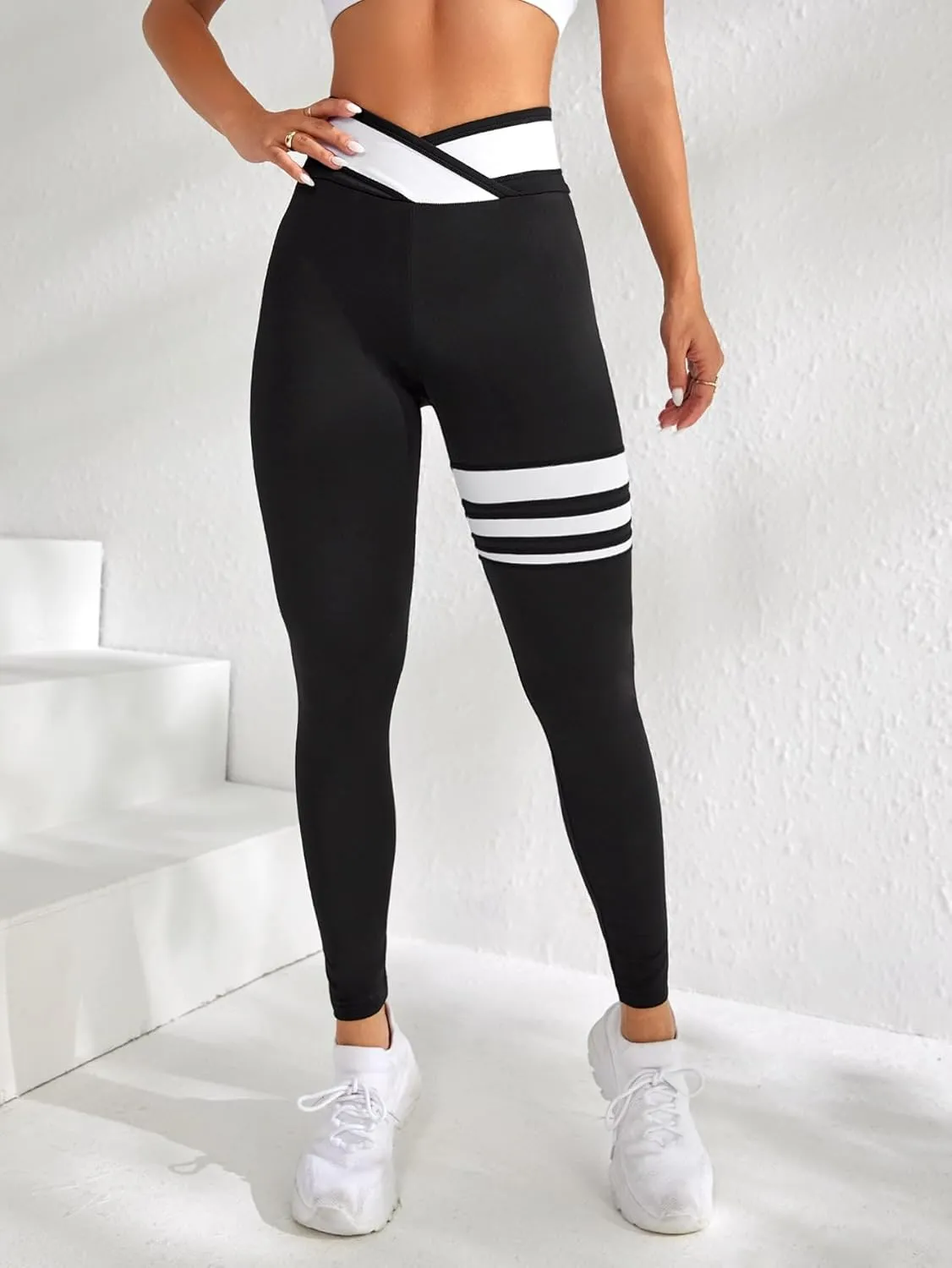 Floerns Women's High Waist Seamless Colorblock Striped Print Yoga Sports Leggings