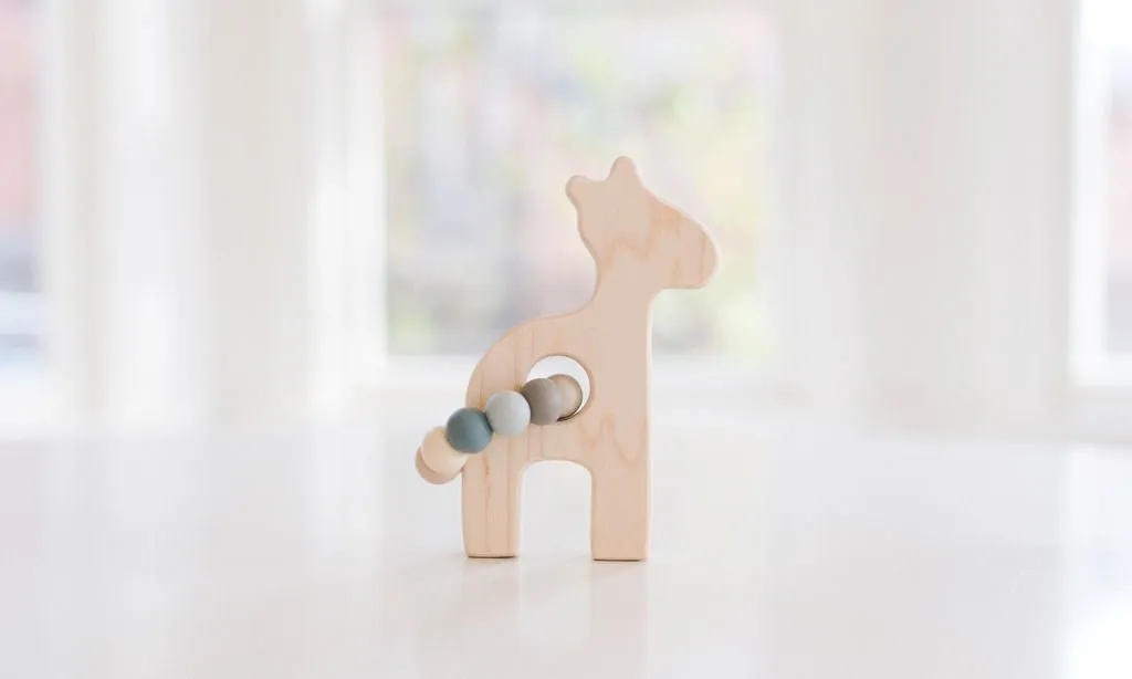 Giraffe Wooden Baby Grasping Toy with Teething Beads